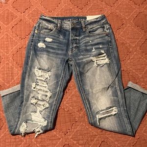 NWT AE Tomgirl Destroy is a thing denim jeans